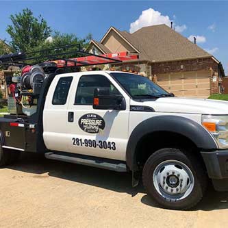 Commercial Power Washing Service in Houston